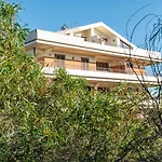 Sunshine Attico Vista Mare Apartman
