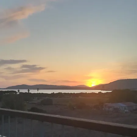 Sunshine Attico Vista Mare Apartment